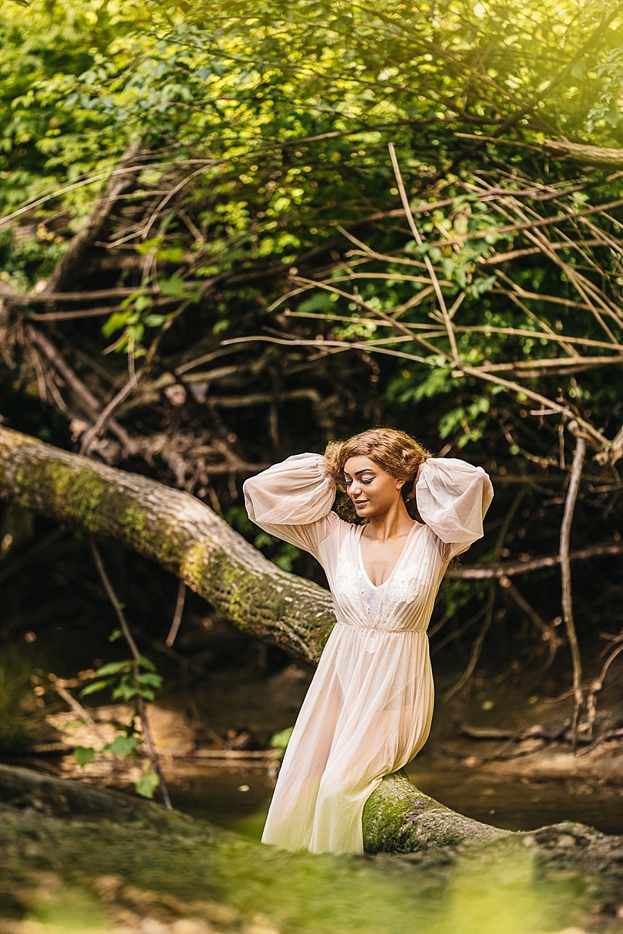 beautiful creek boudoir photos session 0009